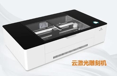 实力见证!2021年金威刻斩获20项行业大奖!